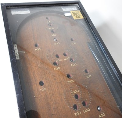 Lot 135 - An American pinball game