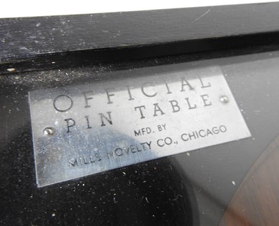 Lot 135 - An American pinball game