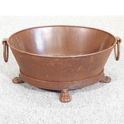 Lot 375 - An iron trough