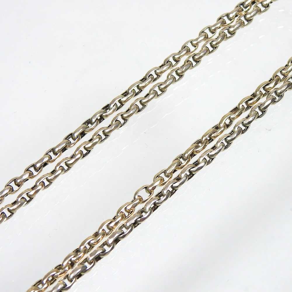 Lot 193 - A Victorian guard chain