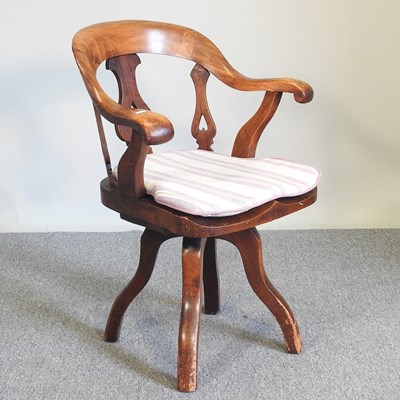 Lot 461 - A desk chair