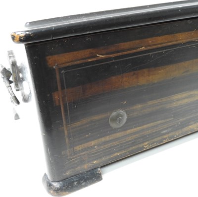 Lot 46 - A Swiss musical box