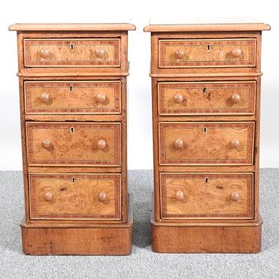 Lot 123 - A pair of oak bedside chests