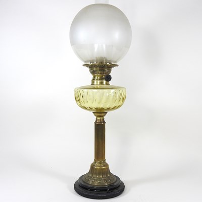 Lot 466 - An oil lamp