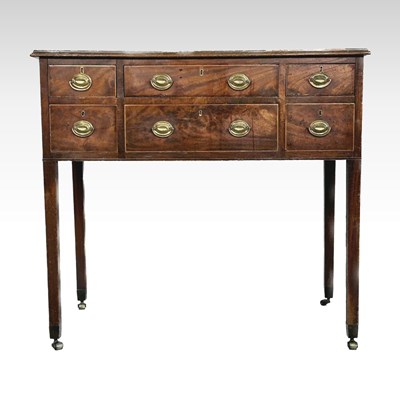 Lot 191 - An 18th century table