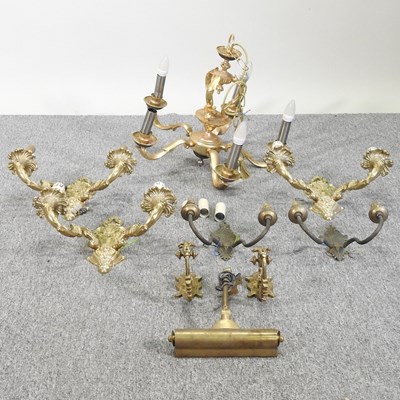 Lot 318 - Various wall lights