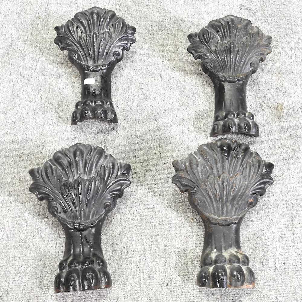 Lot 522 - Cast iron bath legs