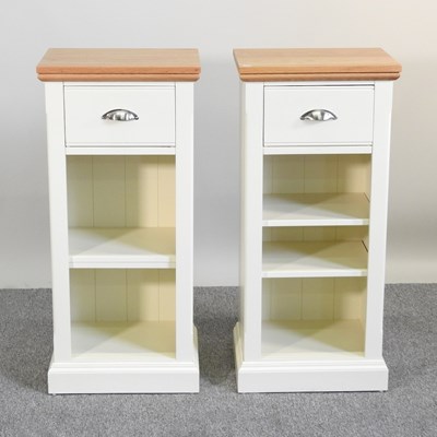 Lot 147 - A pair of cabinets