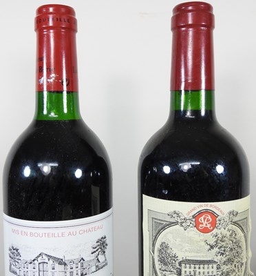 Lot 255 - A collection of wine