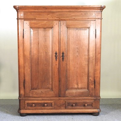 Lot 571 - A French armoire