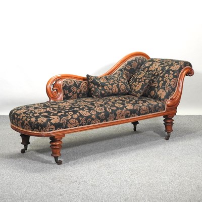 Lot 628 - A Victorian floral upholstered chaise longue