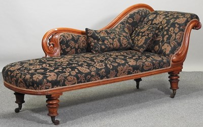 Lot 628 - A Victorian floral upholstered chaise longue