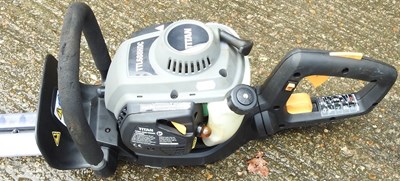 Lot 638 - A hedge cutter