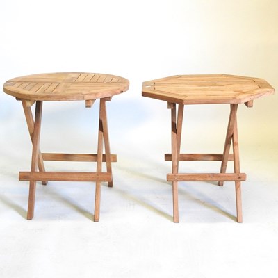 Lot 580 - A pair of tables