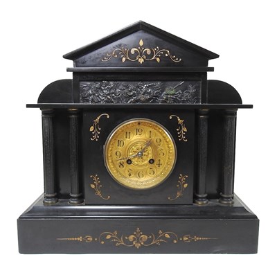 Lot 465 - A Victorian clock