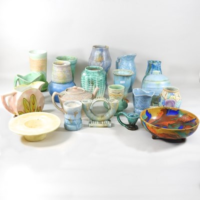 Lot 280 - A collection of ceramics