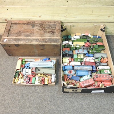 Lot 398 - A collection of toys