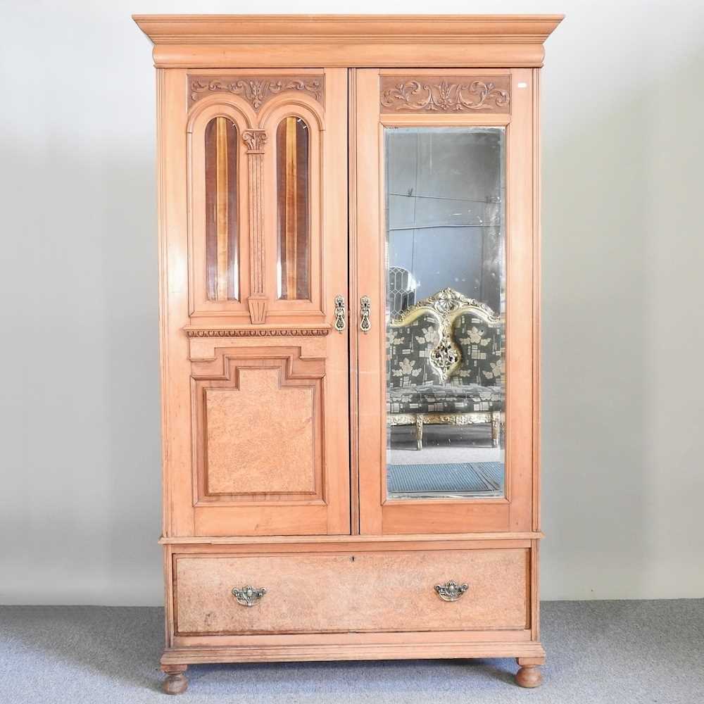 Lot 566 - An Edwardian wardrobe