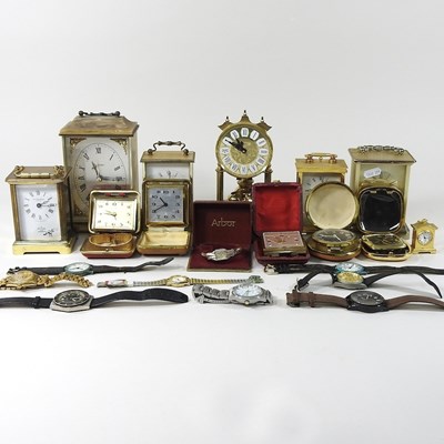 Lot 466 - A collection of clocks