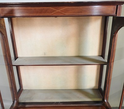 Lot 542 - An Edwardian cabinet