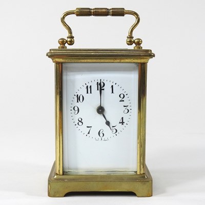 Lot 654 - A carriage clock