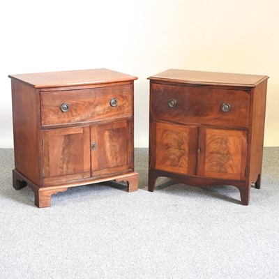 Lot 600 - A pair of cabinets