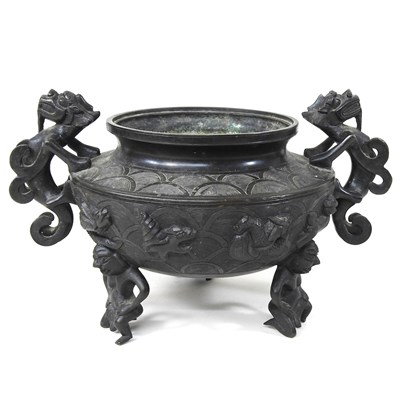 Lot 236 - A Chinese bronze censer