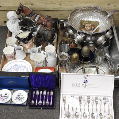 Lot 570 - Two boxes of silver plate and china