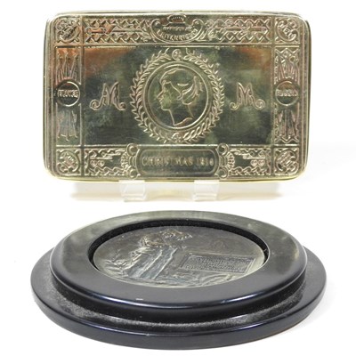 Lot 397 - A reproduction tin and a coin