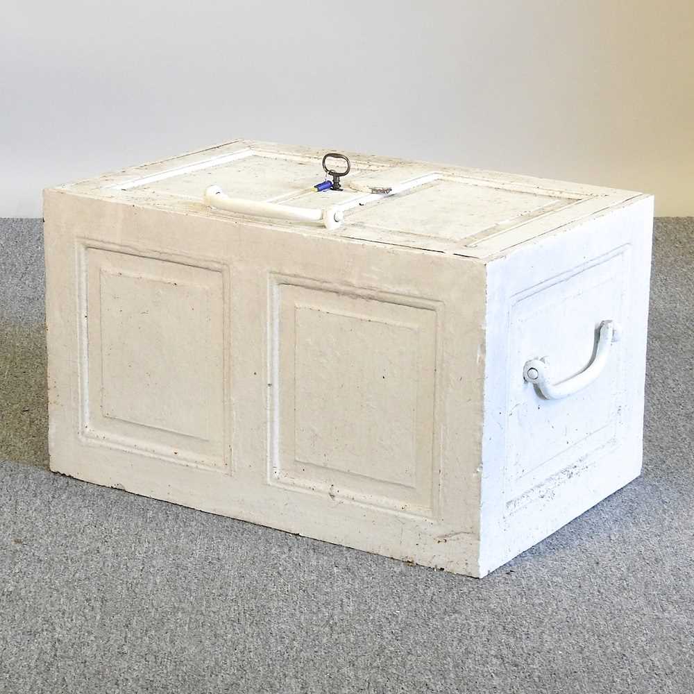 Lot 633 A cast iron safe