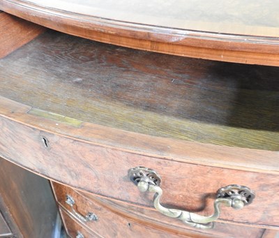 Lot 88 - A desk, chest and mirror