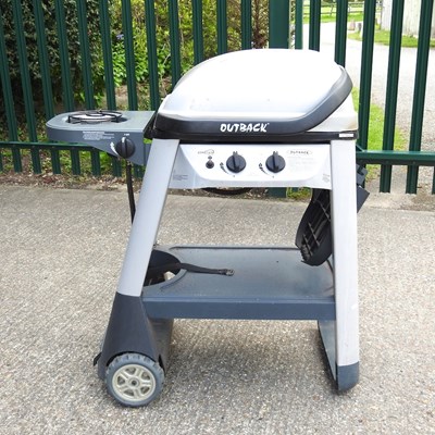 Lot 359 - A gas barbecue