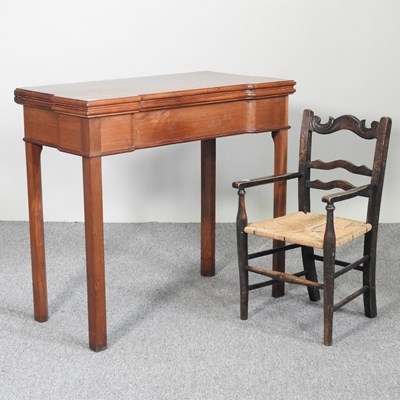 Lot 494 - A card table and chair