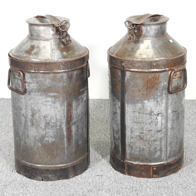 Lot 516 - A pair of churns