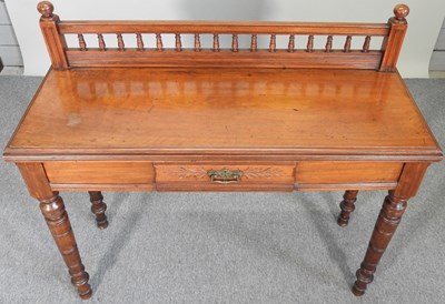 Lot 363 - An Edwardian side table