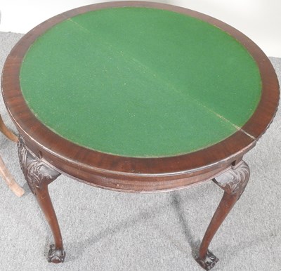 Lot 172 - Two tables