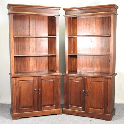 Lot 630 - A near pair of bookcases