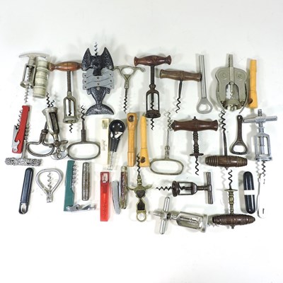 Lot 47 - A collection of corkscrews