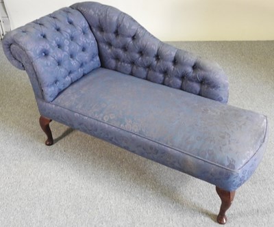 Lot 165 - A Victorian style blue chaise longue