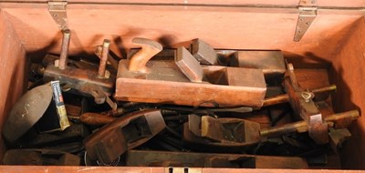 Lot 44 - A vintage wooden tool chest and hand tools