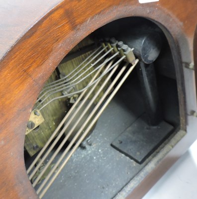 Lot 156 - A mantel clock, gladstone bag and bowl