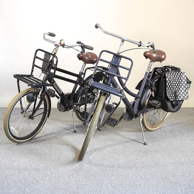 Lot 58 - A Popal Daily Dutch bicycle, and another