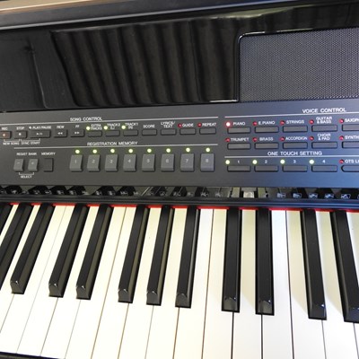 Lot 50 - A Yamaha Clavinova electric organ