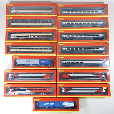 Lot 491 - A collection of Hornby rolling stock