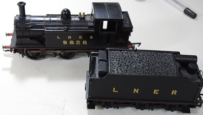 Lot 28 - A collection of Hornby OO gauge engines