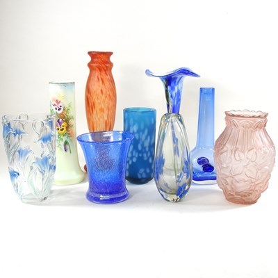 Lot 495 - A collection of glass