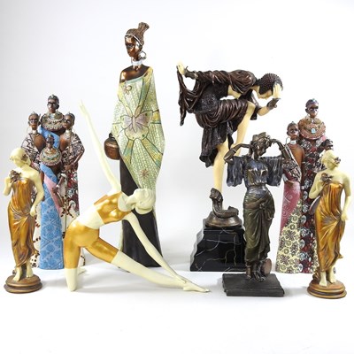 Lot 416 - An Art Deco style figures