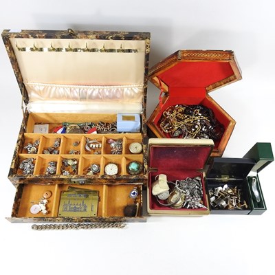 Lot 41 - A collection of jewellery