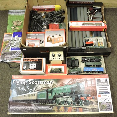 Lot 271 - A collection of Hornby railway