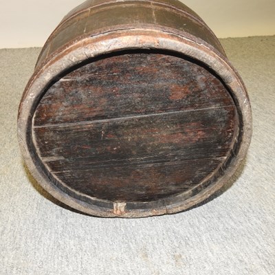 Lot 449 - A Chinese wooden bucket